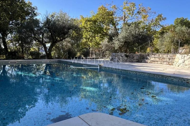 Villa - 188 m² - 8 pièces