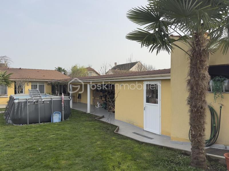 Maison traditionnelle - 165 m² - 8 pièces