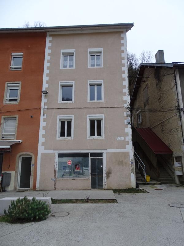 Immeuble - 170 m² - 8 pièces