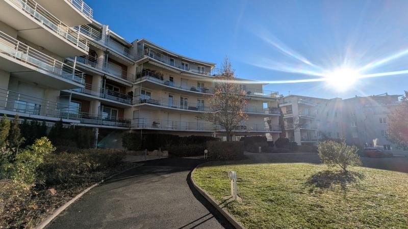 Appartement - 136 m² - 4 pièces