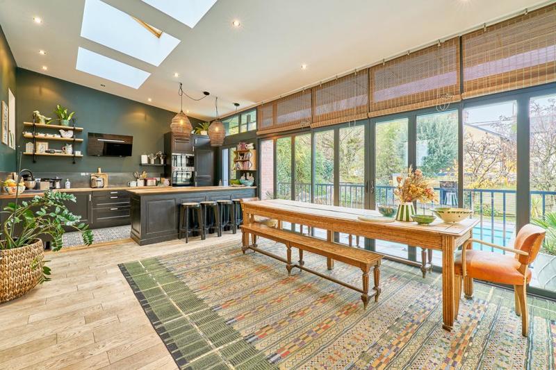 Maison - 165 m² - 6 pièces