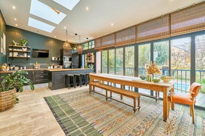 Maison - 165 m² - 6 pièces