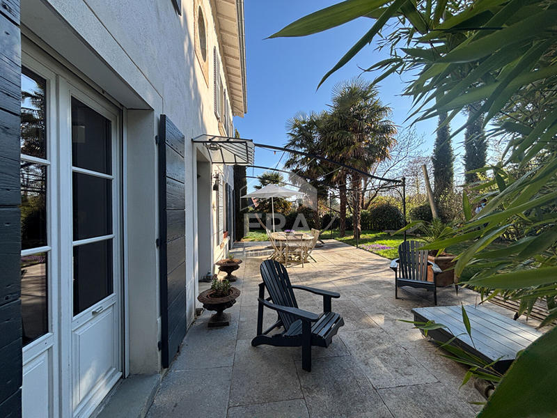 Maison - 182 m² - 6 pièces