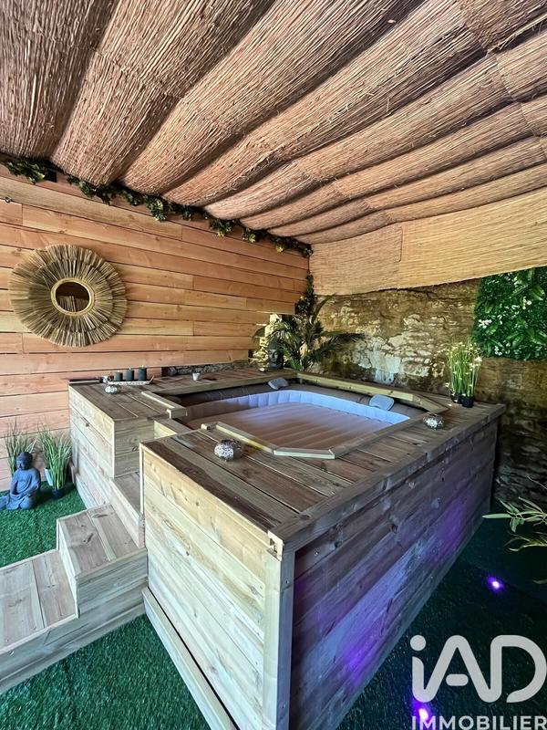 Maison - 265 m² - 13 pièces