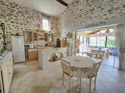 Maison - 228 m² - 7 pièces