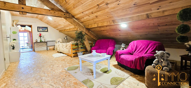 Maison - 180 m² - 5 pièces