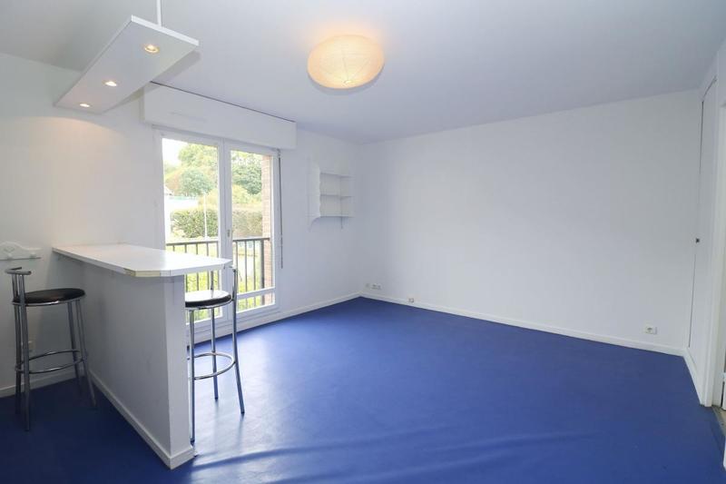 Studio - 25 m² - 1 pièce
