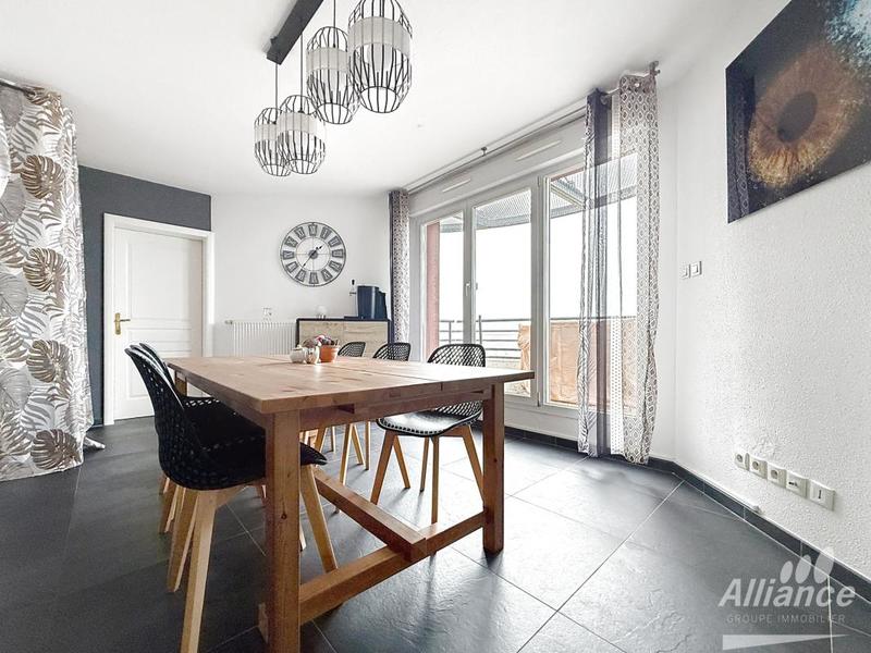 Appartement - 75 m² - 4 pièces