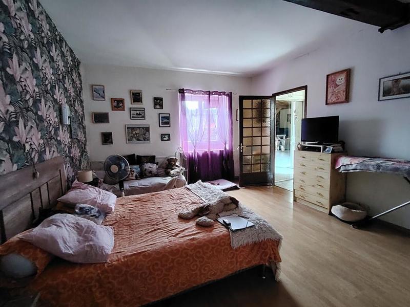 Maison - 320 m² - 11 pièces