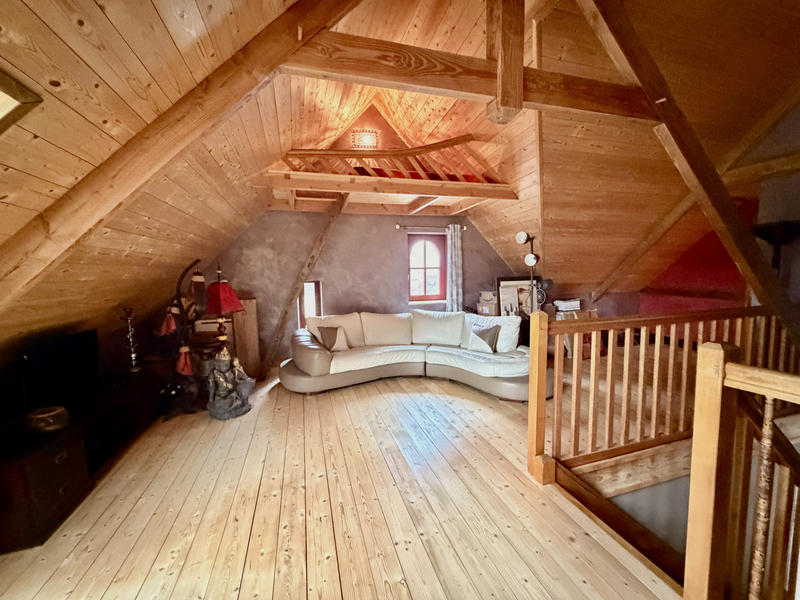 Maison - 140 m² - 5 pièces