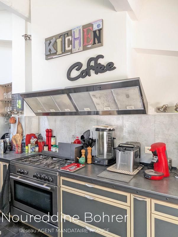 Maison - 262 m² - 7 pièces