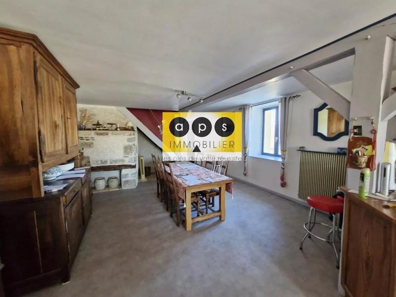 Appartement - 160 m² - 6 pièces