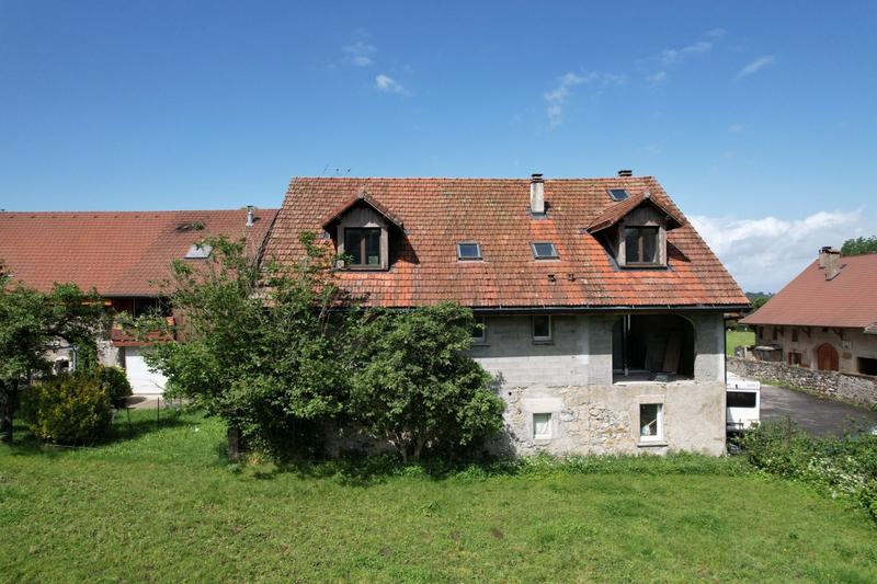 Maison - 260 m² - 10 pièces