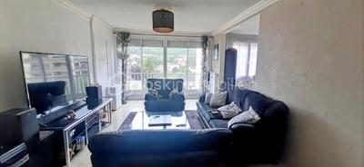 Appartement - 89 m² - 4 pièces