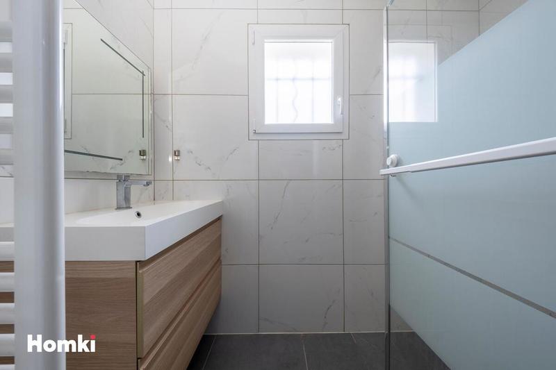 Maison - 121 m² - 5 pièces