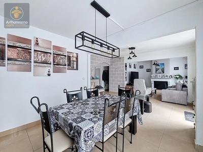 Maison - 108 m² - 6 pièces