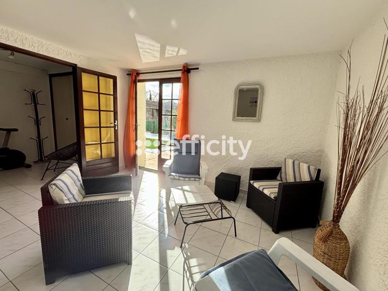 Maison - 175 m² - 7 pièces