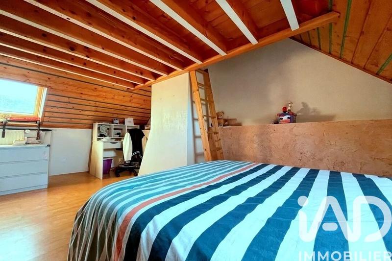 Maison - 157 m² - 8 pièces