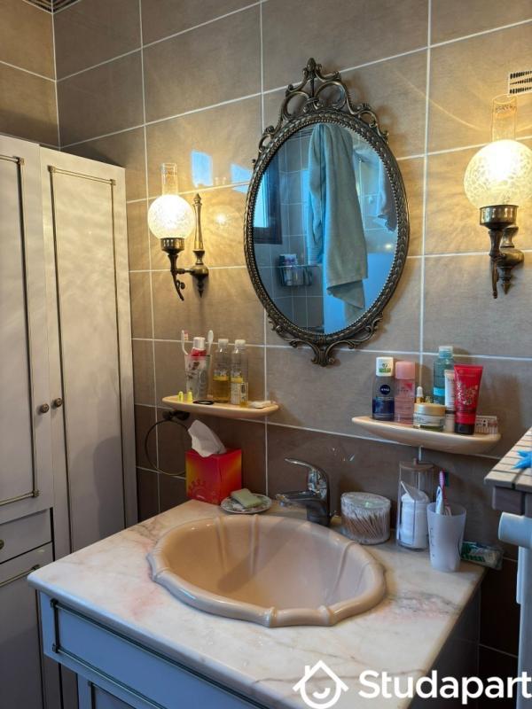 Chambre - 14 m² - 1 pièce