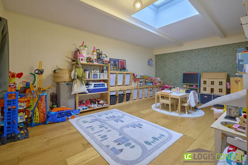 Duplex - 148 m² - 6 pièces