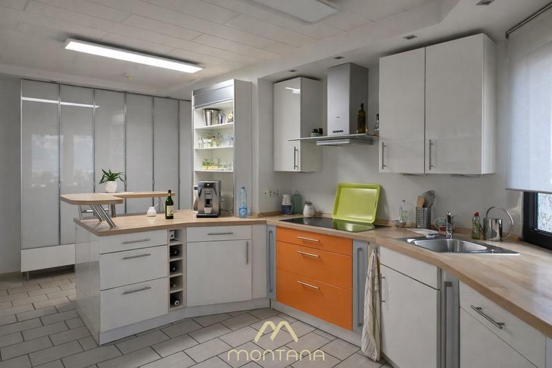 Maison - 101 m² - 5 pièces