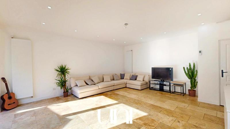 Maison - 86 m² - 4 pièces