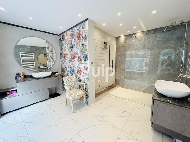 Immeuble - 352 m² - 10 pièces