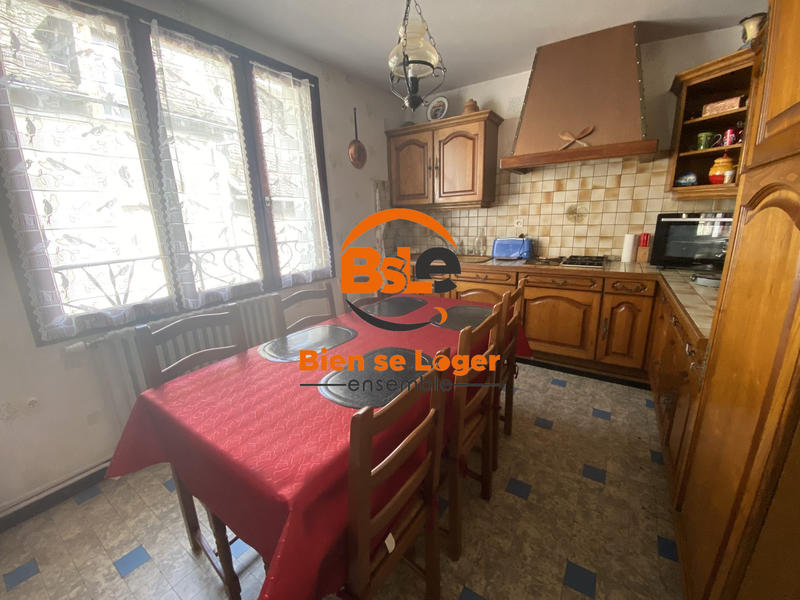 Maison - 151 m² - 8 pièces