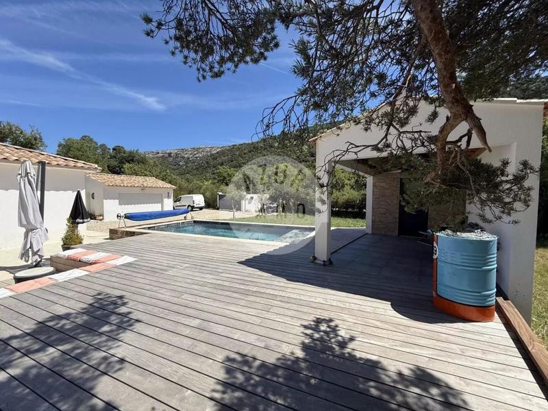 Maison - 150 m² - 5 pièces