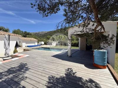 Maison - 150 m² - 5 pièces