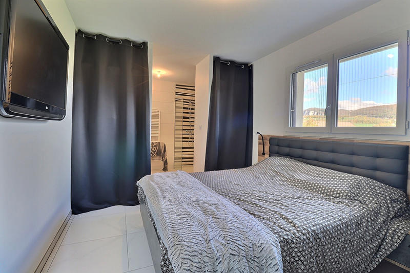 Maison - 148 m² - 4 pièces