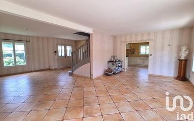 Maison - 161 m² - 6 pièces