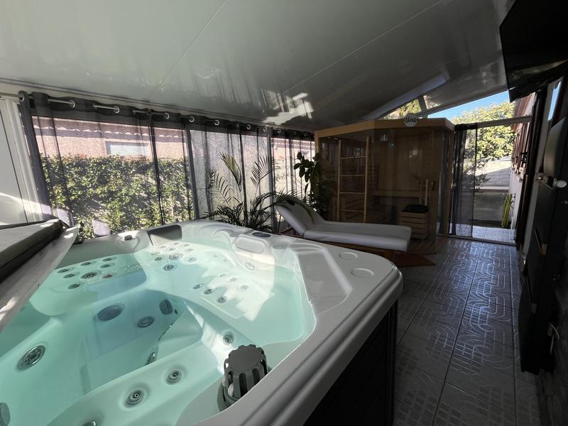 Villa - 165 m² - 6 pièces