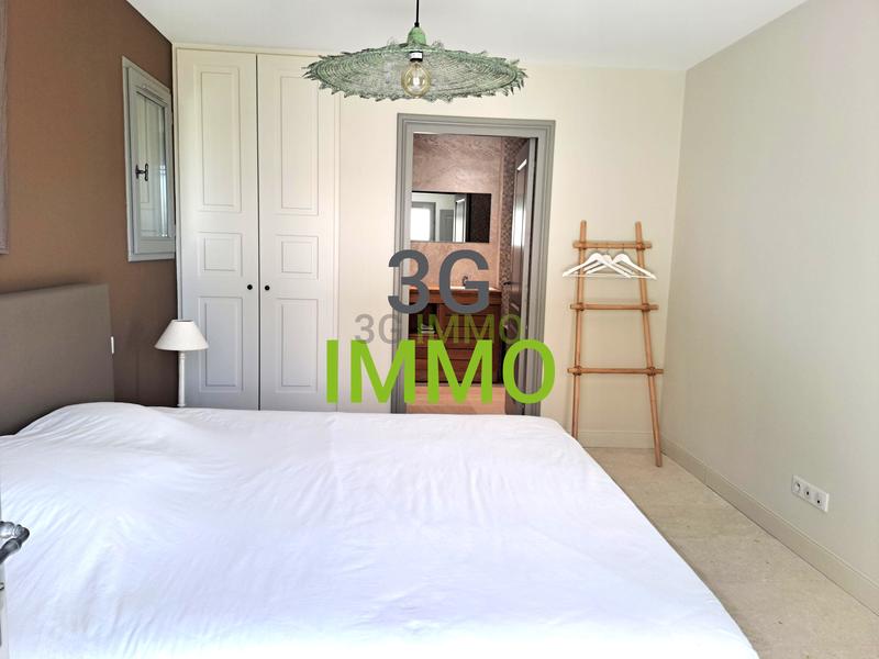 Maison en pierre - 202 m² - 7 pièces