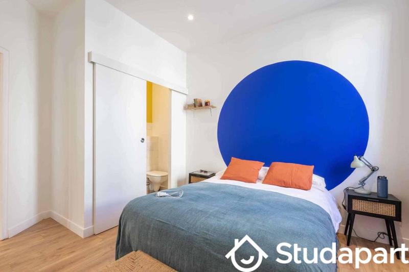 Chambre - 13 m² - 1 pièce