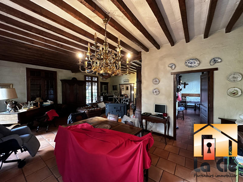 Maison ancienne - 237 m² - 6 pièces