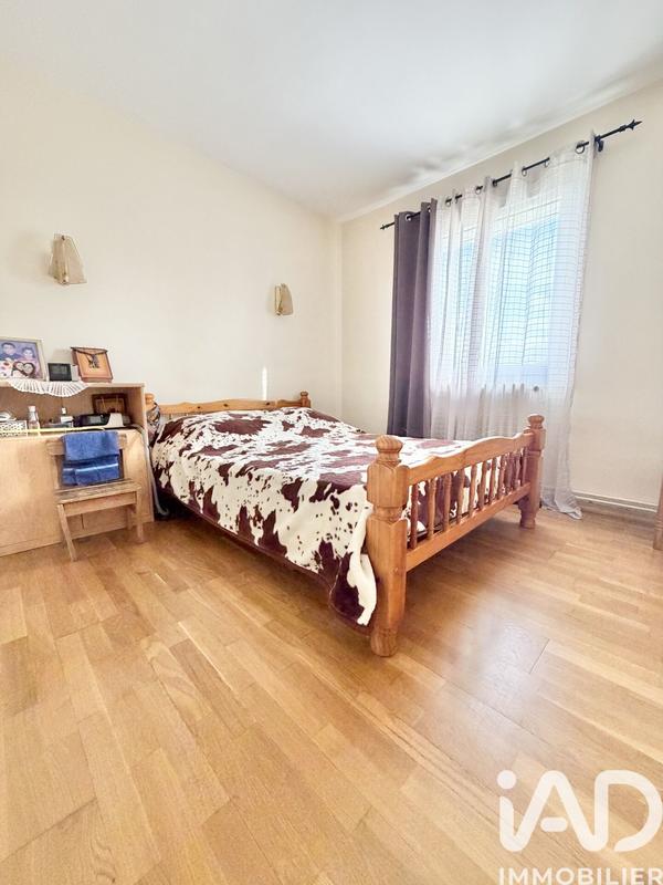 Maison - 94 m² - 5 pièces