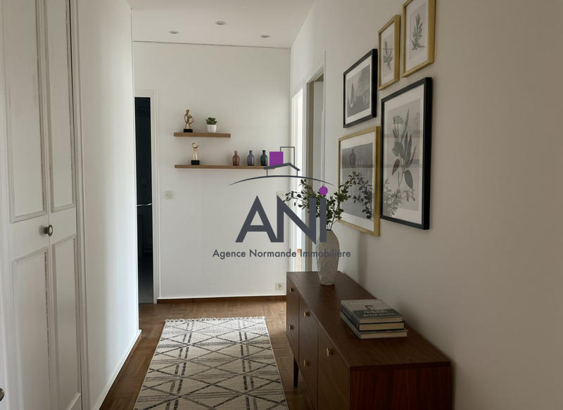 Appartement - 82 m² - 4 pièces