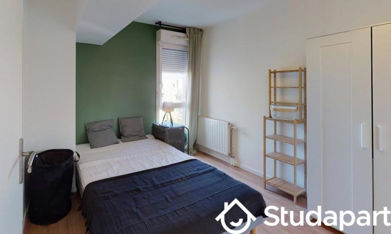 Chambre - 13 m² - 1 pièce