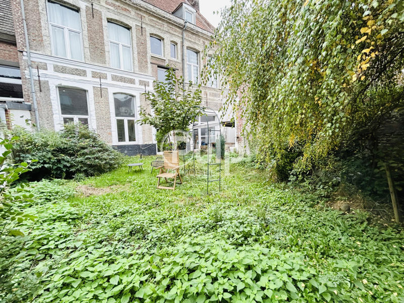 Maison bourgeoise - 216 m² - 7 pièces