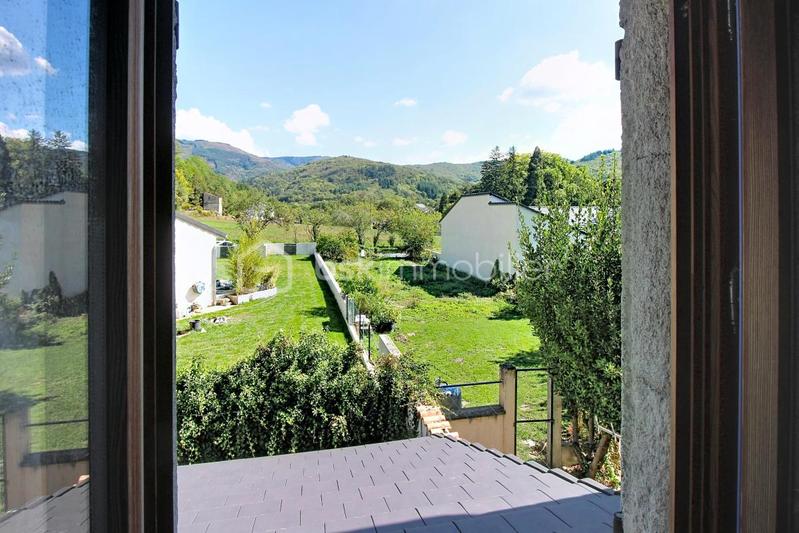 Maison - 190 m² - 11 pièces