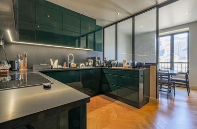 Appartement - 230 m² - 6 pièces