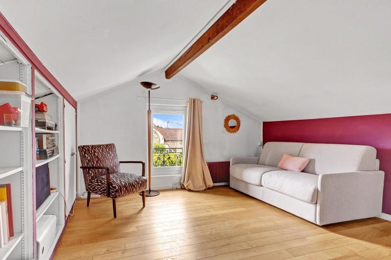 Maison - 102 m² - 5 pièces