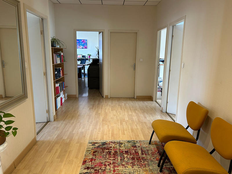 Bureau - 156 m² - 5 pièces