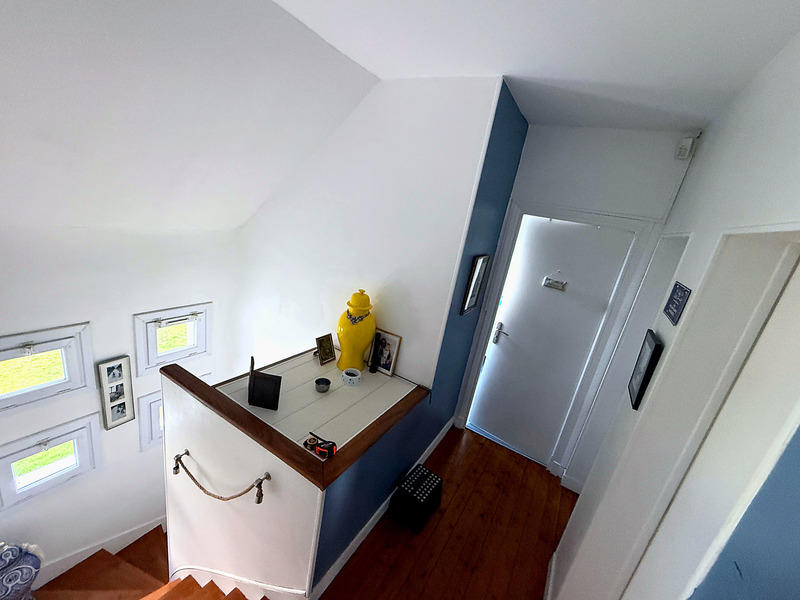 Maison - 100 m² - 6 pièces