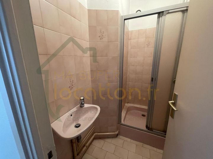 Appartement - 81 m² - 5 pièces