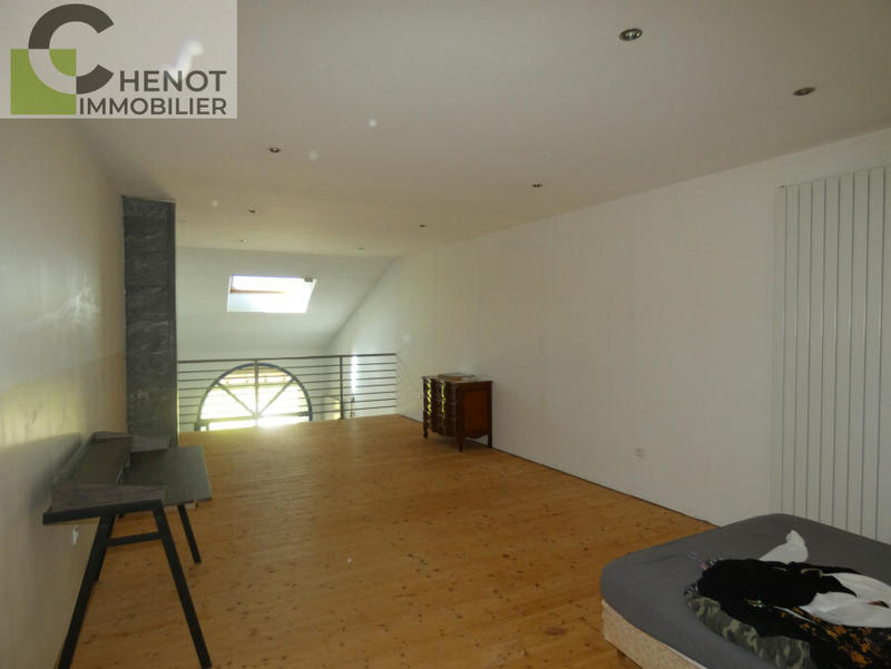 Propriété - 236 m² - 5 pièces