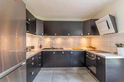 Maison - 97 m² - 6 pièces