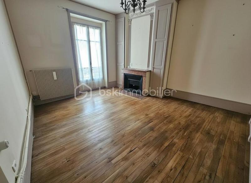 Appartement - 164 m² - 6 pièces