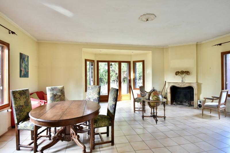 Maison - 189 m² - 8 pièces